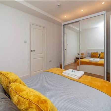 Beautiful 1Bd Apartment On The King'S Road Chelsea Londra Esterno foto