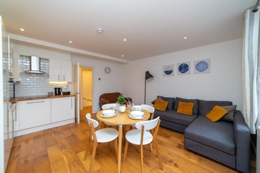 Beautiful 1Bd Apartment On The King'S Road Chelsea Londra Esterno foto